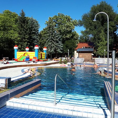 Gyula-tanya Vendégház Csongrád Esterno foto